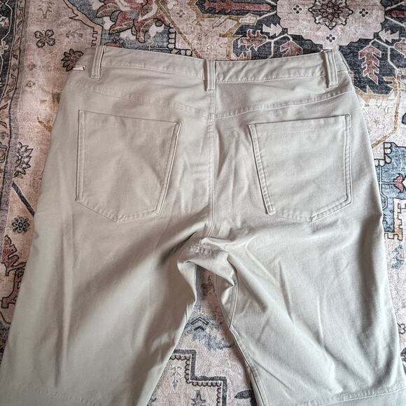 Lululemon ABC Slim Fit Pants Bone Tan color Size 33 Utilitec Business Golf - Picture 5 of 11